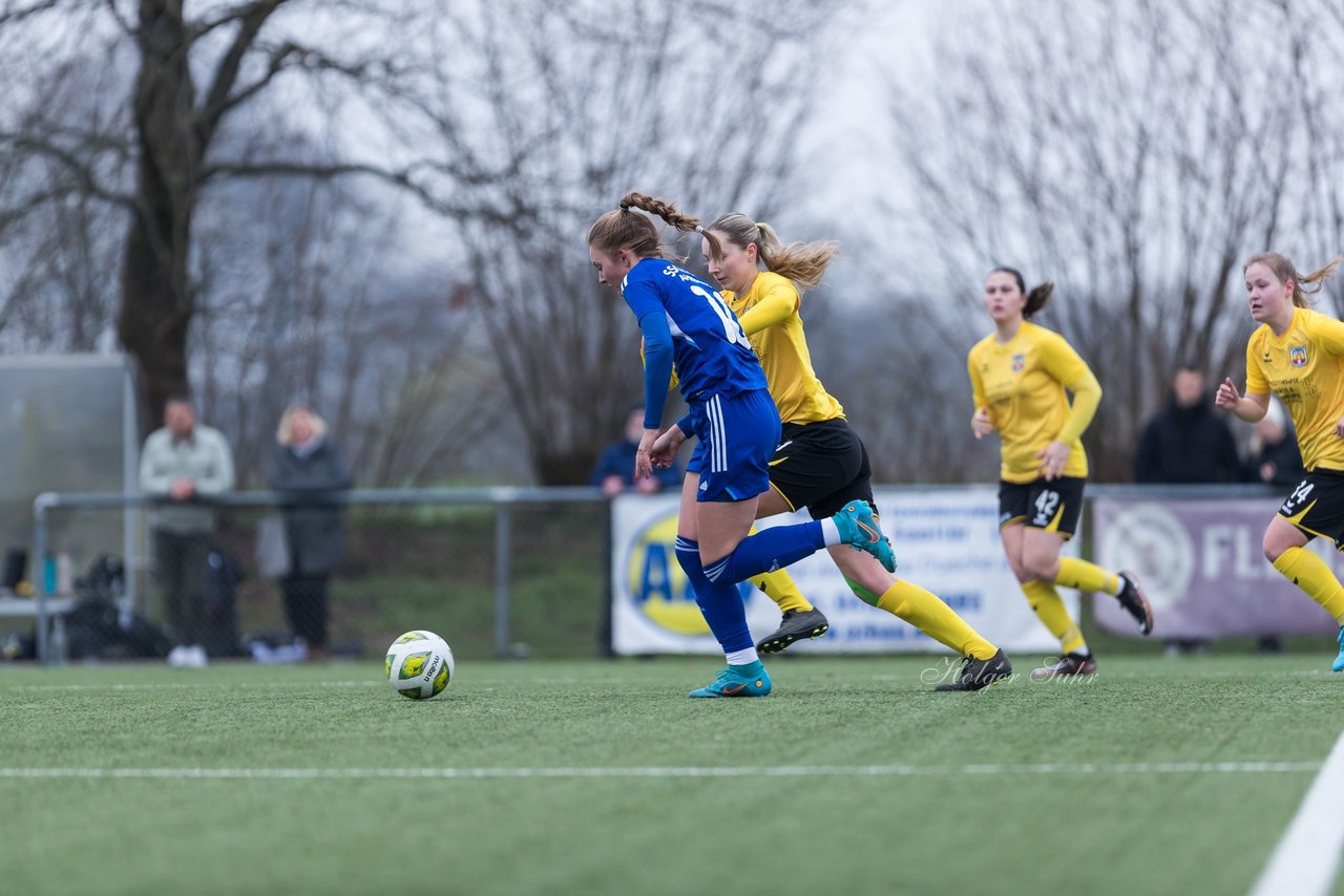 Bild 385 - F SSC Hagen Ahrensburg - SV Frisia Risum-Lindholm : Ergebnis: 1:2